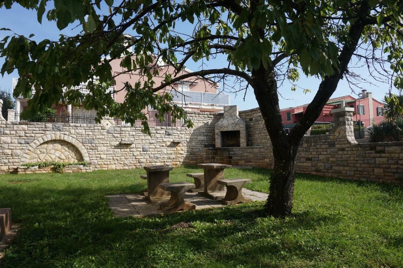 Mariella Hotel Bašanija Exterior foto