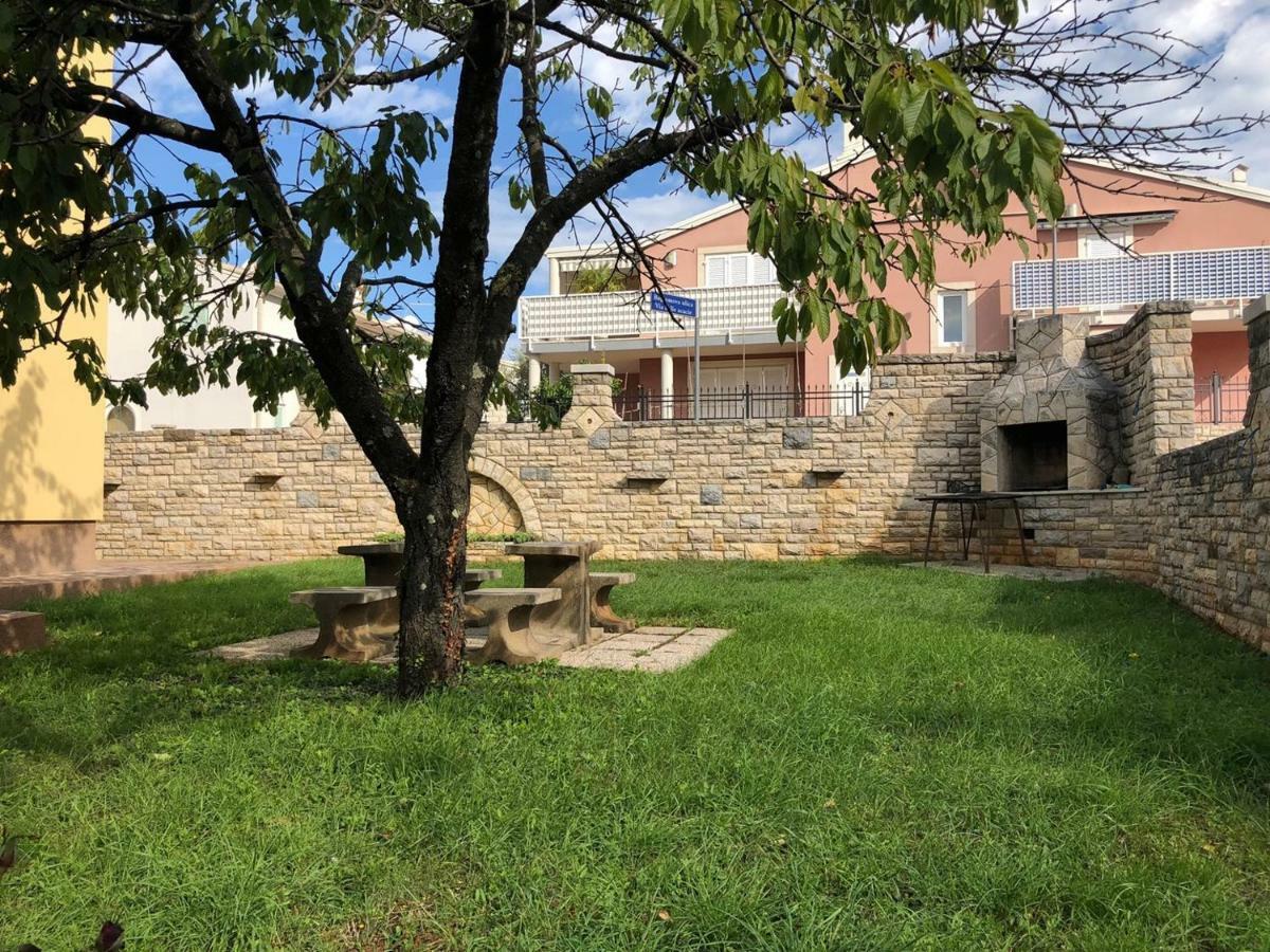 Mariella Hotel Bašanija Exterior foto